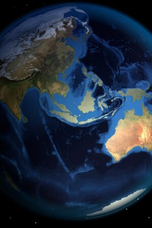 GLOBAL NETWORK BUILDS CLOSE RELATIONSHIPS