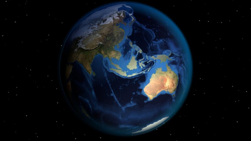GLOBAL NETWORK BUILDS CLOSE RELATIONSHIPS
